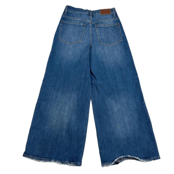 ❌SOLD❌ Madewell | Wide-Leg Cropped Jeans - Picture 2 of 4